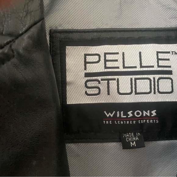 Leather jacket - Picture 2 of 4